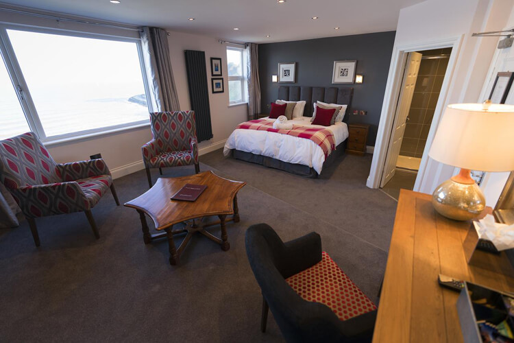 Blue Horizon self-catering apartment lounge